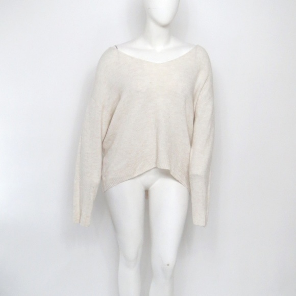 H&M IVORY SLOUCHY FINE KNIT COZY SWEATER Medium - Picture 2 of 4